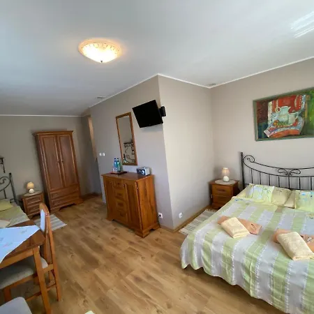 Holma *** Oda ve Kahvaltı 3*