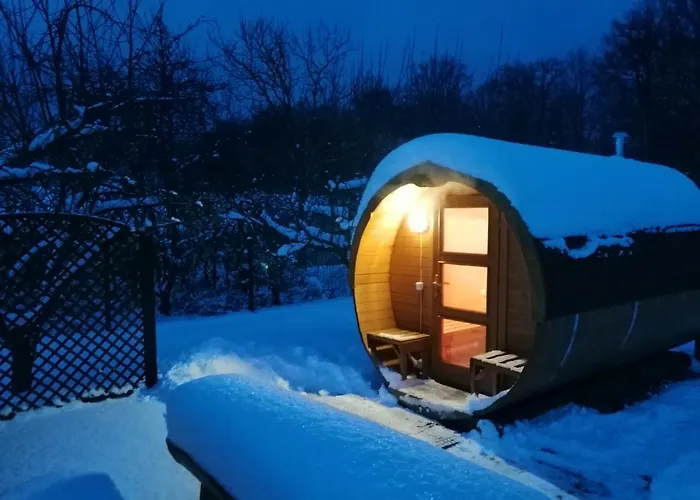 Bed & Breakfast Holma ***